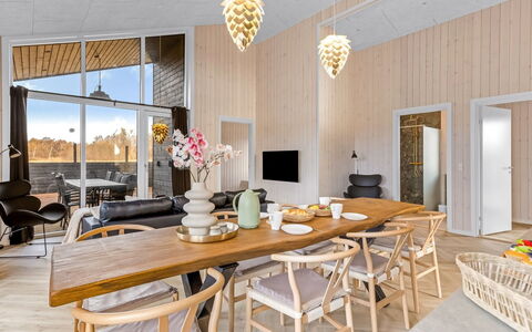Thorin - 1.2Km from the Sea: Chalet, Arrière-Cour, Cour, Batiments Jardin, Cabanon, Siding, Mobilier De Jardin, Cabane En Rondins, Structure En Plein Air, Cabane