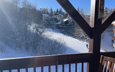 Balcons des Pistes C: Neige, Bois, L'Hiver, Gelé, Clôture, Balustrade, Balustre, Daylighting, Balcon, La Glace