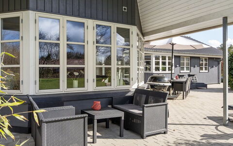 Esben - 11Km from the Sea: Toit, Maison, Domicile, Chalet, Siding, Biens, Allée, Batiments Jardin, Cour, Cabanon