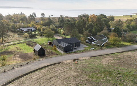 Antomine - 150M from the Sea: Toit, Paysage, Maison, Lot Terre, Domicile, Zone Rurale, Plaine, Chalet, Biens, Village