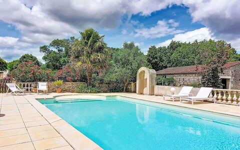 Geay 600: Piscine, Recours, Jardin, Aménagement Paysager, Biens, Eco Hôtel, Ombre, Conception, Hacienda, Villa