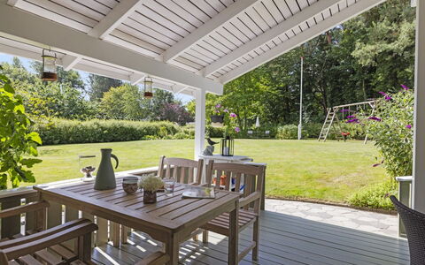 Franke - 1.2Km from the Sea: Meubles, Bois, Porche, Mobilier De Jardin, Table, Chaise, Sol, Ombre, Sol, Tableau De Plein Air