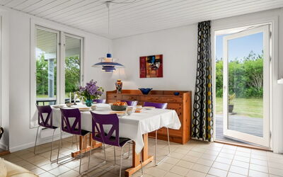 Ensio - 1.2Km from the Sea