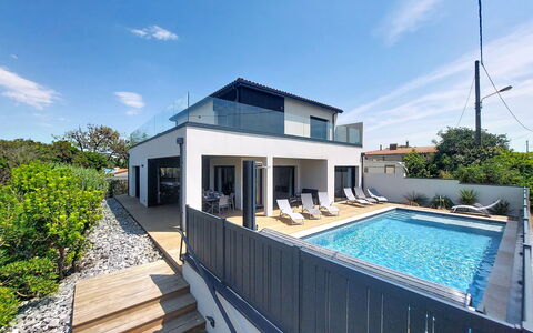 Villa Dune: Zone Résidentielle, Domicile, Maison, Composite, Piscine, Biens, Balcon, Recours, Villa, Ombre
