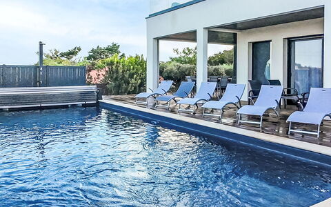 Villa Dune: Piscine, Composite, Recours, Biens, Mobilier De Jardin, Ombre, Villa, Hôtel, Eco Hôtel, Chaise