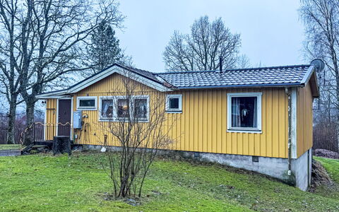 Skurå Villan: Maison, Bâtiment, Bois, Toit, Domicile, Chalet, Siding, Zone Résidentielle, Lot Terre, Zone Rurale