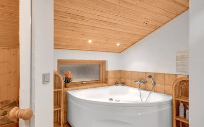 Gidske - 850M from the Sea