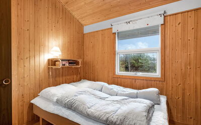 Gidske - 850M from the Sea