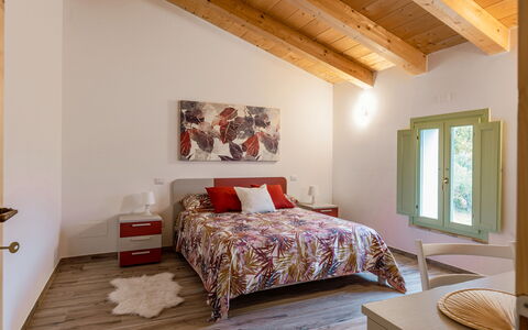 Villa Zena: Design Intérieur, Meubles, Sol, Mur, Sol, Bois, Plafond, Pièce, Lit, Chambre