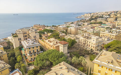 Torre Dell'Amore, Genova, Seaview: Ville, Bâtiment, Zone Urbaine, Zone Résidentielle, Ville, Quartier, Paysage, Maison, Design Urbain, Établissements Humains
