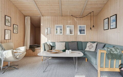 Yma - 250M from the Sea: Bois, Design Intérieur, Meubles, Sol, Canapé, Sol, Salon, Domicile, Plafond, Pièce