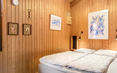 Antti - from the Sea: Bois, Chambre, Design Intérieur, Lit, Plafond, Drap De Lit, Sol, Sol, Éclairage, Pièce