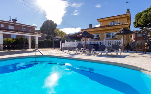 Villa Malaga: Piscine, Recours, Loisir, Ombre, Vacances, Eco Hôtel, Mobilier De Jardin, Hacienda, Tropiques