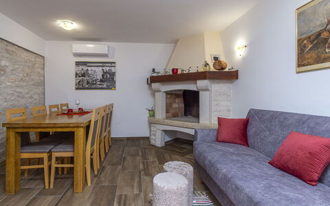 Butković: Sol, Sol, Meubles, Design Intérieur, Pièce, Canapé, Plafond, Salon, Dur