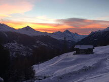 Luxuriöses Chalet mit Privatem Spa und Großem Pano