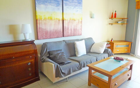 Las Dunas: Pièce, Meubles, Propriété, Chambre, Orange, Design Intérieur, Sol, Jaune, Mur, Lit