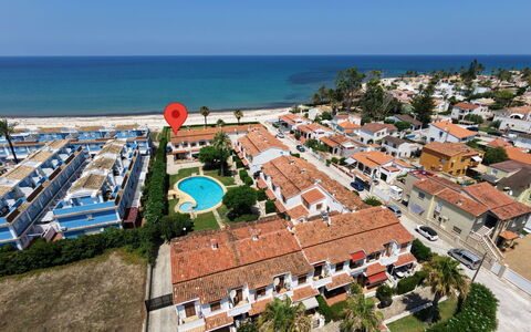 Mimosa i: Recours, Piscine, Biens, Hôtel, Villa, Hacienda, Ville Resort, Station Balnéaire, Plage