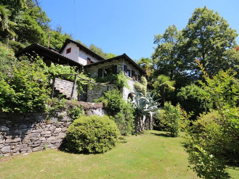 Charmantes Tessiner Haus mit Absoluter Privatsphär