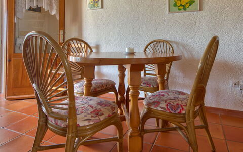 Jávea 140: Meubles, Pièce, Chaise, Table, Propriété, Table Cuisine Et Salle A Manger, Salle À Manger, Design Intérieur, Sol, Maison