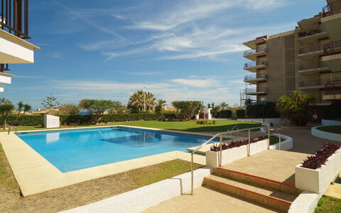 Cofisa: Propriété, Piscine, Immobilier, Bâtiment, Maison, Zone Résidentielle, Biens, Domicile, Architecture, Vacances