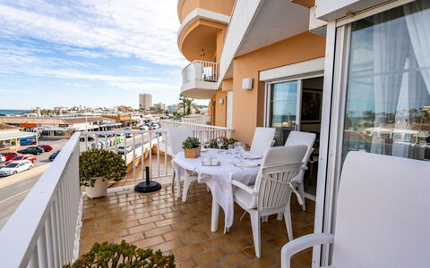 Sorolla: Propriété, Bâtiment, Immobilier, Maison, Pièce, Appartement, Balcon, Meubles, Design Intérieur, Domicile