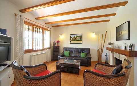 Reposo: Pièce, Propriété, Design Intérieur, Plafond, Meubles, Salon, Bâtiment, Maison, Immobilier, Mur