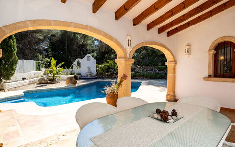 Amadorio: Propriété, Bâtiment, Pièce, Piscine, Immobilier, Maison, Biens, Villa, Recours, Design Intérieur