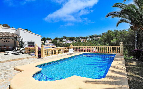 Lucie: Propriété, Piscine, Immobilier, Maison, Bâtiment, Vacances, Biens, Domicile, Bleu Azur, Villa