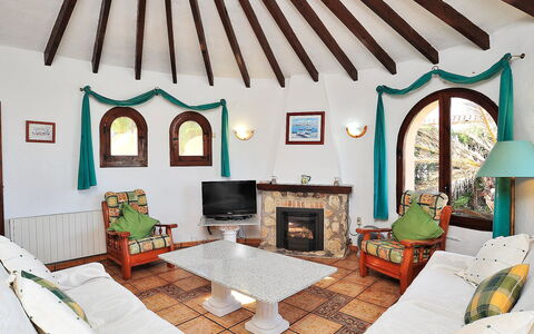 Vina: Pièce, Propriété, Bâtiment, Salon, Maison, Turquoise, Design Intérieur, Meubles, Domicile, Immobilier