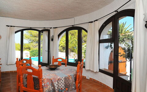 Andrea: Pièce, Propriété, Bâtiment, Design Intérieur, Maison, Plafond, Meubles, Architecture, Immobilier, Sol