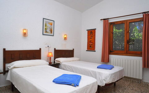 Balcon al Mar: Chambre, Lit, Pièce, Meubles, Drap De Lit, Propriété, Cadre De Lit, Design Intérieur, Matelas, Bâtiment