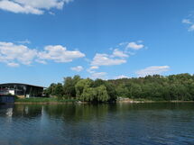 Idyllisches Ferienhaus mit Balkon und Garten