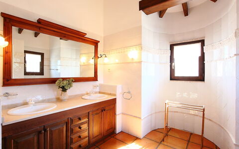 Paraje de Libertad: Pièce, Propriété, Salle De Bains, Bâtiment, Meubles, Design Intérieur, Sol, Maison, Évier, Plafond