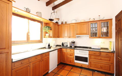 Paraje de Libertad: Comptoir, Cabinetry, Meubles, Propriété, Évier, Cuisine, Appareil De Cuisine, Cuisinière, Bois, Evier