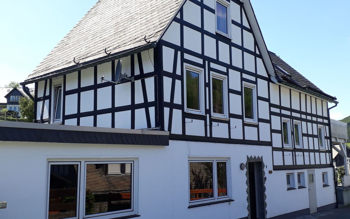 Fachwerkhaus mit 5 Schlafzimmern bei Winterberg