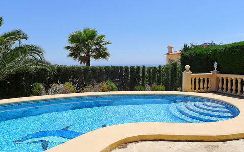 Lina: Piscine, Propriété, Immobilier, Vacances, Bleu Azur, Maison, Recours, Loisir, Bâtiment, Biens