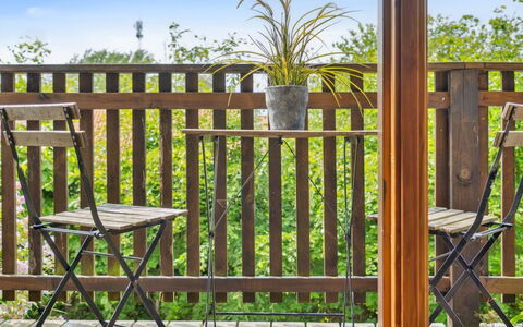 Mirija - 350M from the Sea: Bois, Domicile, Porche, Plate-Forme, Dur, Toit, Tache De Bois, Parquet, Eco Hôtel
