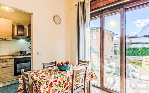 Casa Silvia: Appartement, Domicile, Balcon, Porte, Plante D'Appartement, Chaise, Peindre, Pot De Fleur