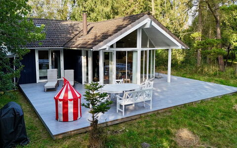 Åse - 1.3Km from the Sea: Meubles, Bois, Design Intérieur, Sol, Sol, Chaise, Pièce, Plafond, Salon, Appartement