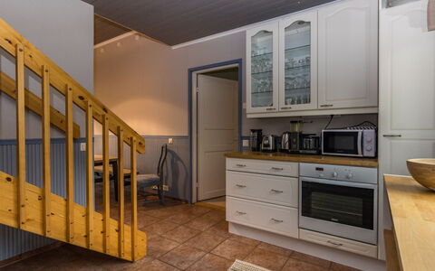 Villa Tuulipuisto: Bois, Sol, Sol, Porte, Composite, Parquet, Plate-Forme, Dur, Planche, Tache De Bois