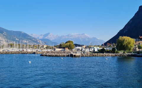 Les Perles du Lac: L'Eau, Montagnes Relief, Plan D'Eau, Montagne, Colline, Chaîne De Montagnes, Bateau, Cotiers Et Relief Océaniques, Côte, Lac