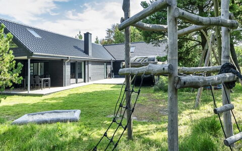 Locan - 1.2Km from the Sea: Ombre, Jardin, Pelouse, Arrière-Cour, Aménagement Paysager, Cour, Ferme