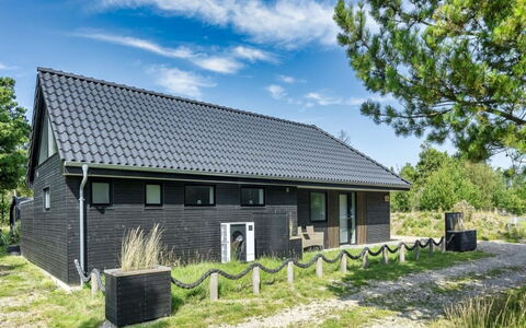 Locan - 1.2Km from the Sea: Herbe, Toit, Maison, Chalet, Domicile, Siding, Zone Rurale, Ferme, Prairie, Biens