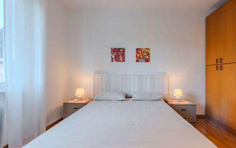 Ca dei Noni: Lit, Meubles, Chambre, Literie, Design Intérieur, Drap De Lit, Mur, Sol, Sol, Bois