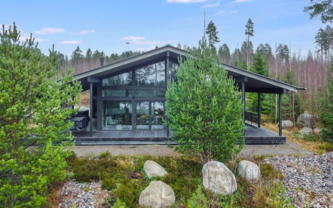 Loiste: Piscine, Colline, Loisir, Chaîne De Montagnes, Mobilier De Jardin, Station De Montagne, Recours, Vallée, Eco Hôtel, Crête