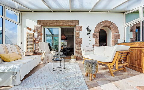 Le Clozic: Sol, Luminaire Plomberie, Salle De Bains, Design Intérieur, Bois, Sol, Plomberie, Éclairage, Robinet, Meubles