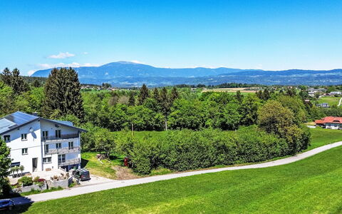 Sankt Jakob im Rosental 1: Ciel, Bleu, Arbre, Paysage, Zone Rurale, Lot Terre, Plaine, Station De Montagne, Champ, Prairie