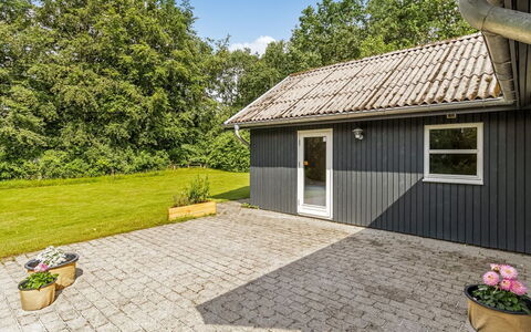 Matias - 30Km from the Sea: Meubles, Bois, Design Intérieur, Sol, Sol, Chaise, Pièce, Plafond, Salon, Appartement