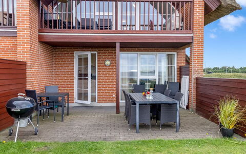Auwe - 3.5Km from the Sea: Meubles, Bois, Design Intérieur, Sol, Sol, Chaise, Pièce, Plafond, Salon, Appartement
