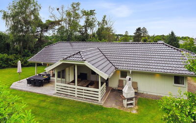 Ilwith - 400M from the Sea